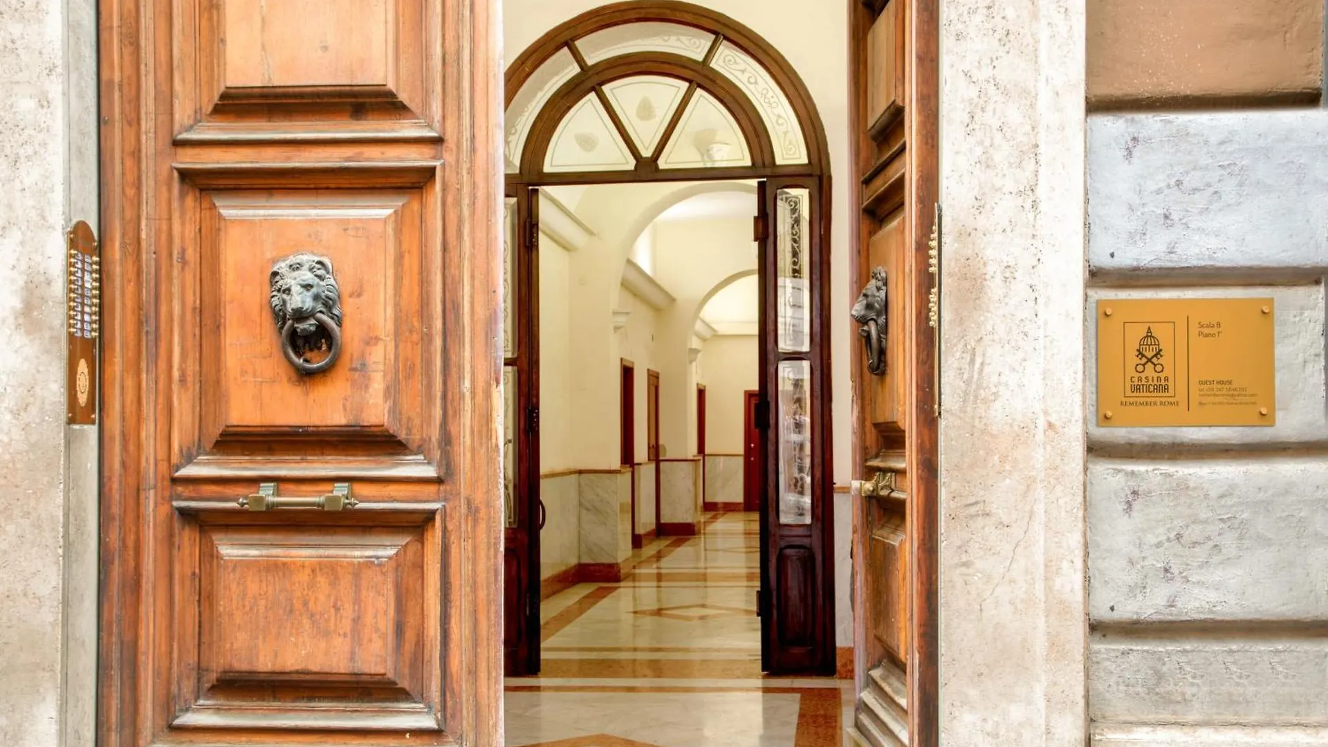 Remember Vatican Apartment Rom Italien